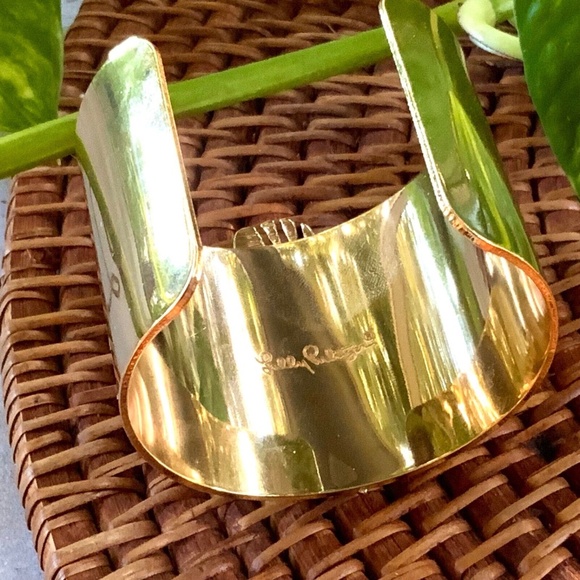 Lilly Pulitzer Bracelet NWT STUNNING RARE CUFF ⭐️NWT - STARFISH SEASHELL GOLD - Picture 8 of 14